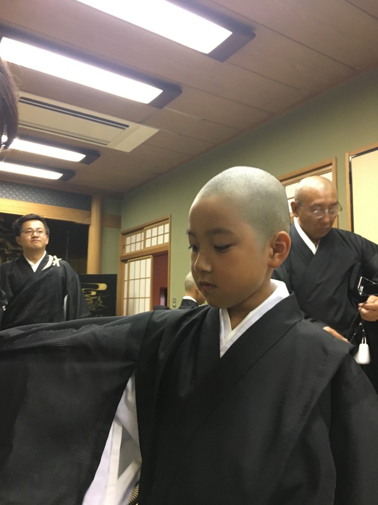 新発意がお得度させて頂きました。テストも合格して良かったです。