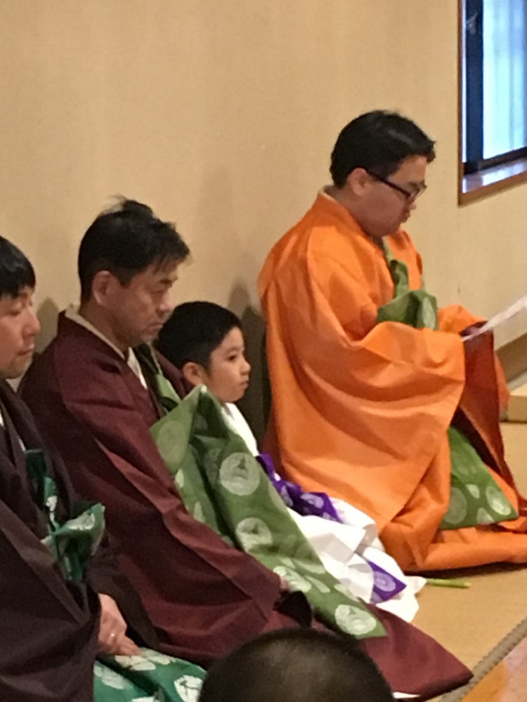 東京の本山報恩講に草鞋役として若院が出仕しました。